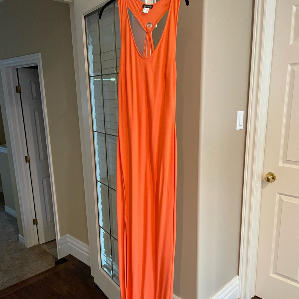 Ladies maxi dress never worn size med